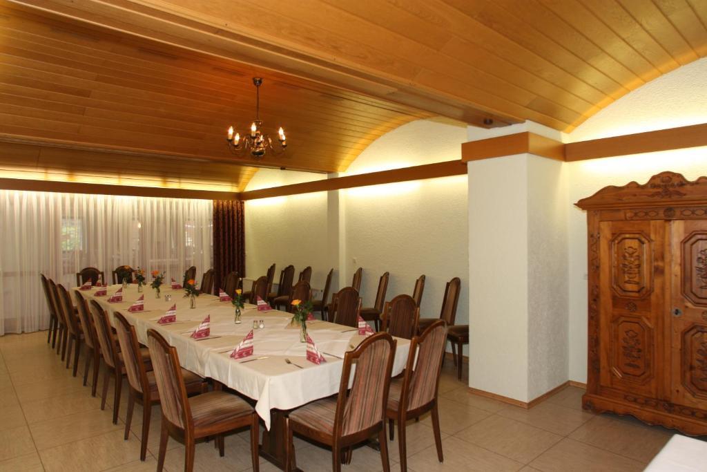 Neresheim Landhotel Zur Kanne מראה חיצוני תמונה